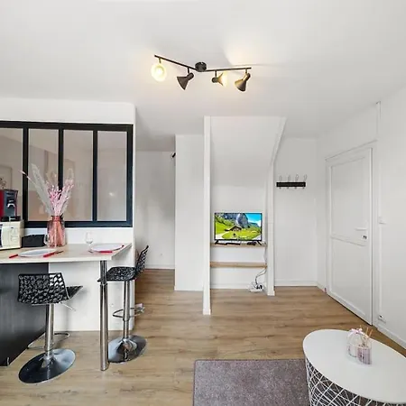 Appartement La Vie En Rose, Calme, 5min Du Centre,parking Facile Beaune (Cote d'Or)