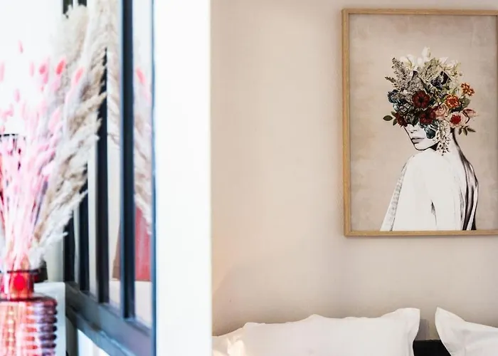 Appartement La Vie En Rose, Calme, 5min Du Centre,parking Facile *