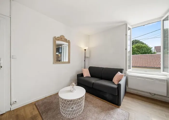 La Vie En Rose, Calme, 5min Du Centre,parking Facile *